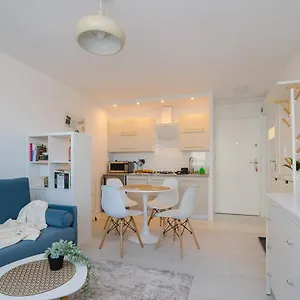 Apartament Shortstaypoland Batorego, Warszawa